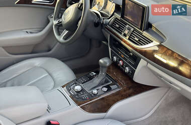 Седан Audi A6 2013 в 