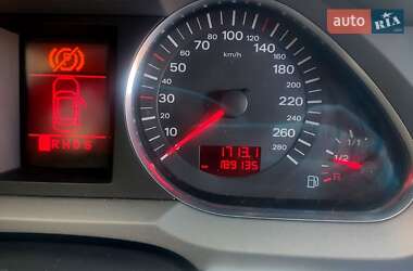 Седан Audi A6 2004 в 