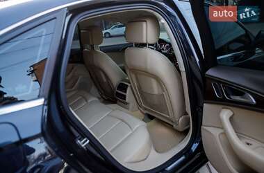 Седан Audi A6 2012 в 