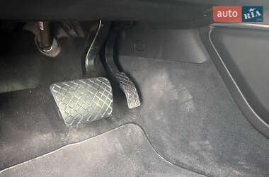 Седан Audi A6 2014 в 