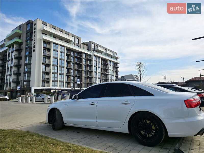 Седан Audi A6 2013 в Ужгороде