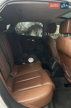 Седан Audi A6 2015 в 