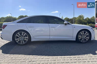 Седан Audi A6 2019 в 