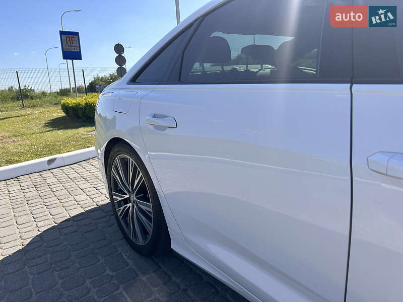 Седан Audi A6 2019 в Львове
