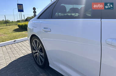 Седан Audi A6 2019 в 