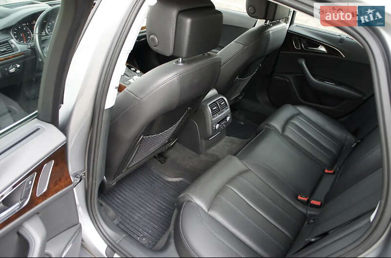 Седан Audi A6 2015 в Чернівцях