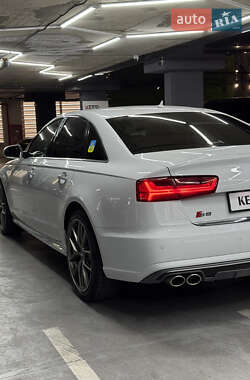 Седан Audi A6 2016 в 