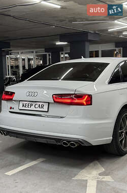 Седан Audi A6 2016 в 