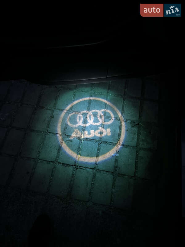 Седан Audi A6 2002 в Чернівцях