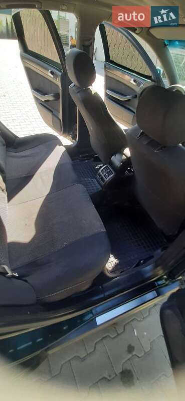 Седан Audi A6 1999 в Кицмани