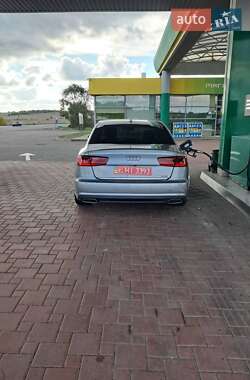 Седан Audi A6 2015 в 