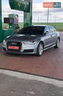 Седан Audi A6 2015 в 