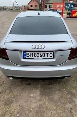 Седан Audi A6 2004 в 