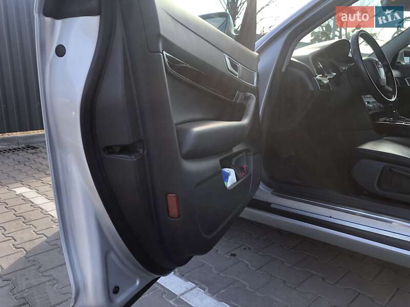 Седан Audi A6 2006 в Киеве