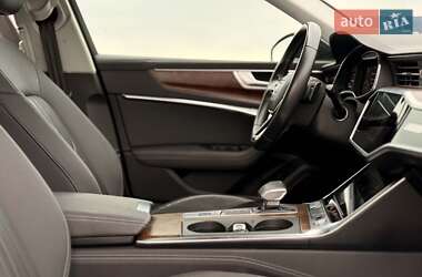 Седан Audi A6 2019 в 