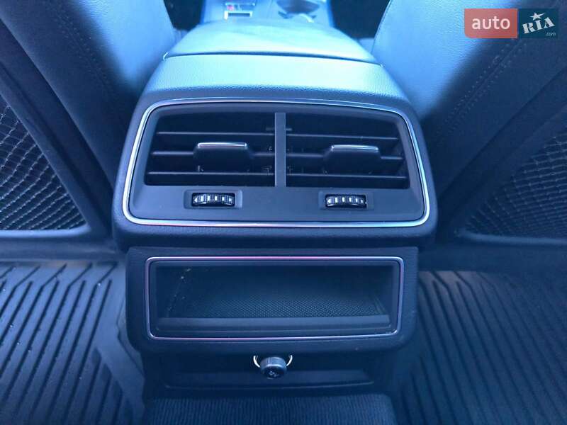 Седан Audi A6 2018 в Львове