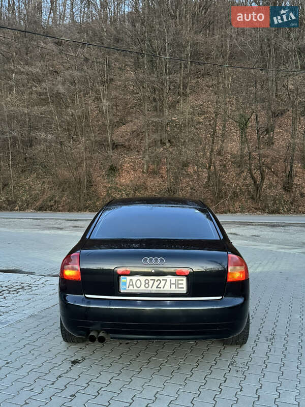 Седан Audi A6 2004 в Тячеве