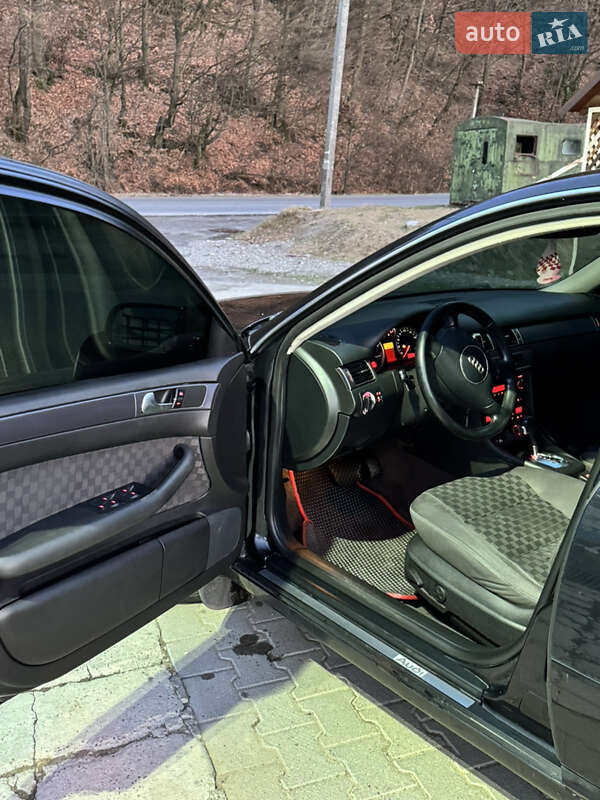 Седан Audi A6 2004 в Тячеве