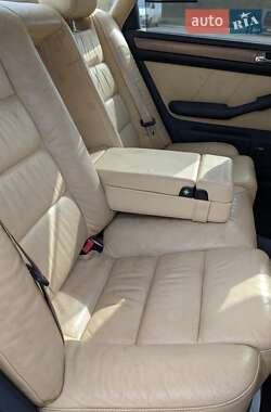 Седан Audi A6 2000 в 