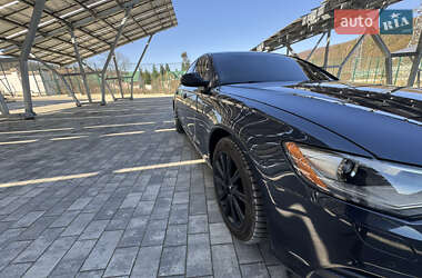 Седан Audi A6 2014 в 