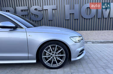 Седан Audi A6 2015 в 
