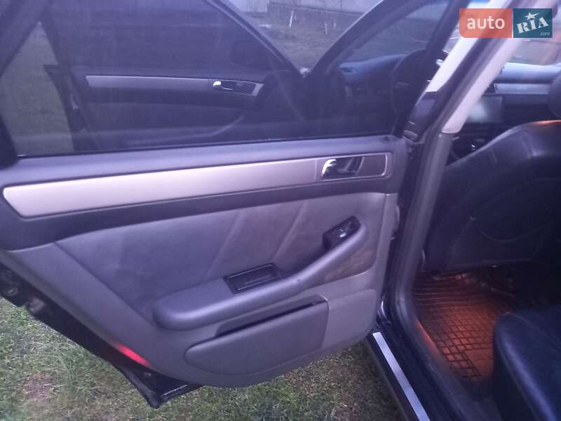 Седан Audi A6 2001 в Брошневе-Осаде