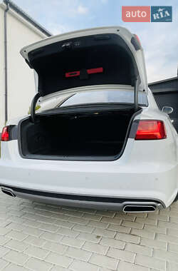 Седан Audi A6 2015 в 