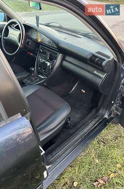 Седан Audi A6 1994 в 