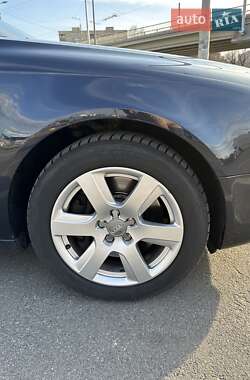 Седан Audi A6 2009 в 