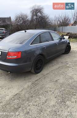 Седан Audi A6 2004 в 
