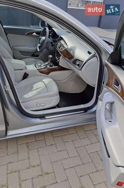 Седан Audi A6 2012 в 
