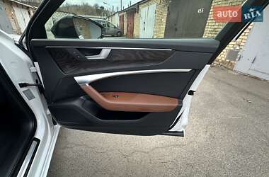 Седан Audi A6 2020 в 