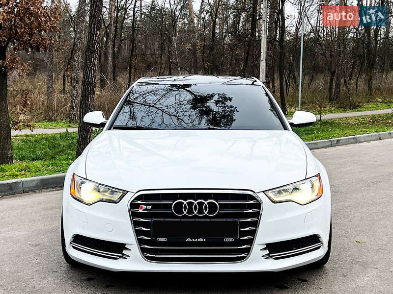 Седан Audi A6 2011 в Смеле