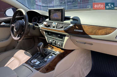 Седан Audi A6 2015 в 