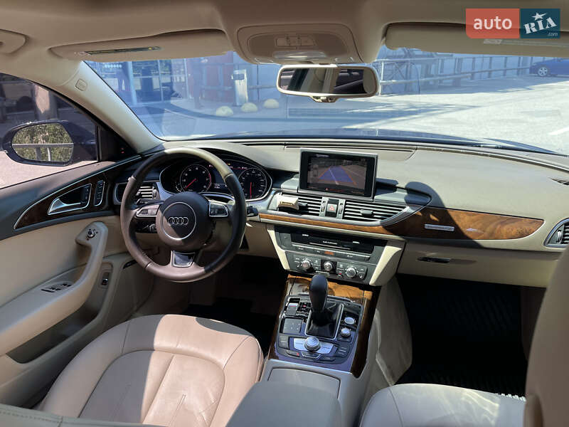 Седан Audi A6 2015 в Киеве