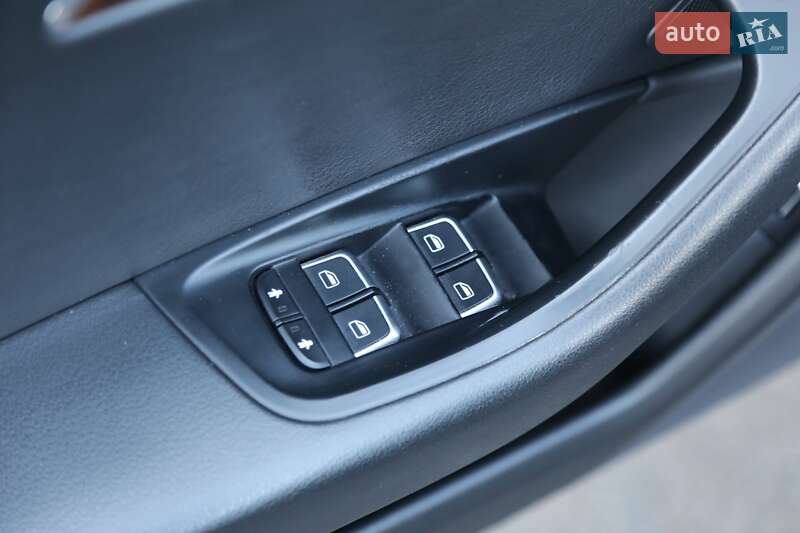 Седан Audi A6 2016 в Киеве