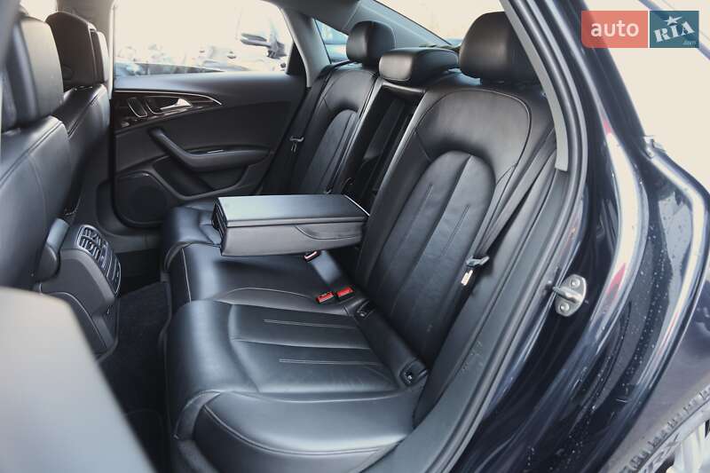 Седан Audi A6 2016 в Киеве