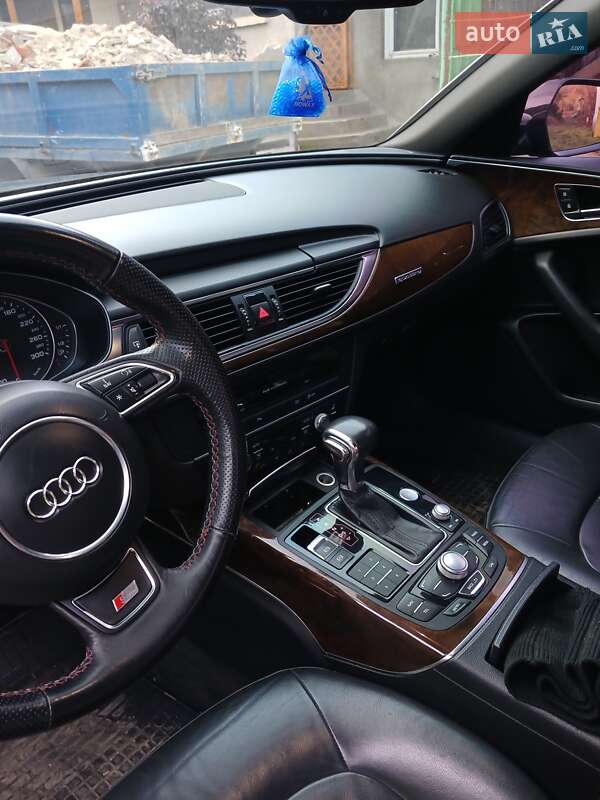 Седан Audi A6 2011 в Берегово