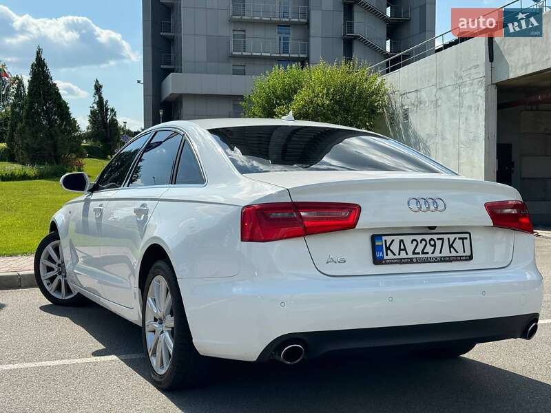 Седан Audi A6 2013 в Ровно