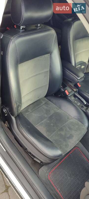 Универсал Audi A6 2003 в Городке