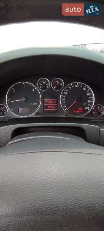 Универсал Audi A6 2003 в Городке