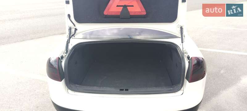 Седан Audi A6 1998 в Харькове