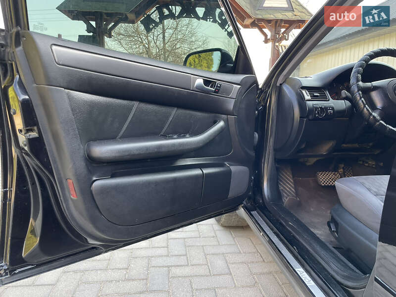 Седан Audi A6 1998 в Косові