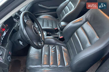 Седан Audi A6 2003 в 