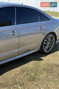 Седан Audi A6 2015 в 
