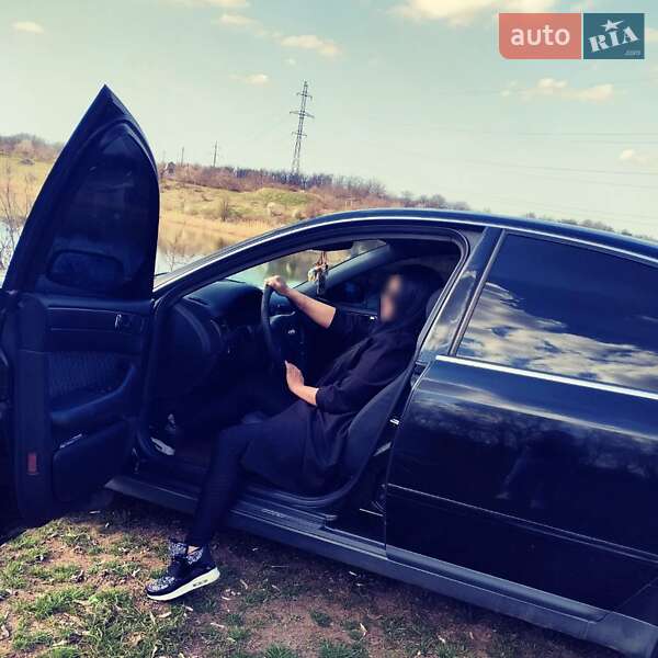 Седан Audi A6 2000 в Долинской