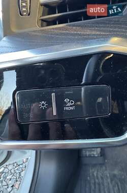 Седан Audi A6 2018 в 