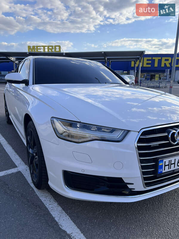 Седан Audi A6 2015 в Одессе