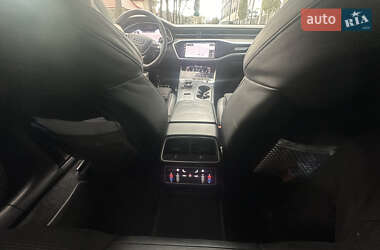 Седан Audi A6 2020 в 