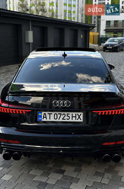 Седан Audi A6 2020 в 